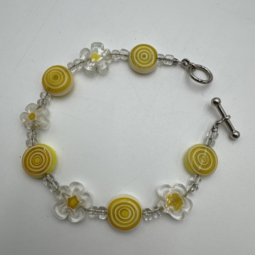 Handmade Dainty Yellow & White Daisy Millefiori Glass Wire Beaded Bracelet 7.5"